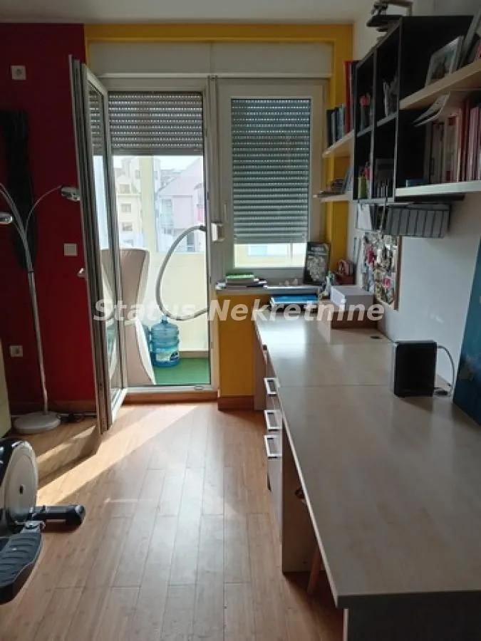 Prodaja, četvorosoban stan, 96m², Grbavica, Novi Sad Sve Podlokacije