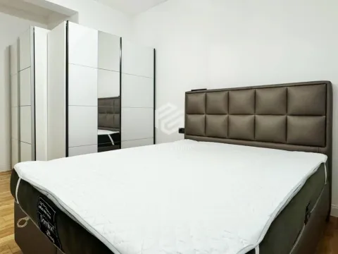 Rent, three bedroom apartment, 130m², Dalmatinska ulica, Podgorica - image 11