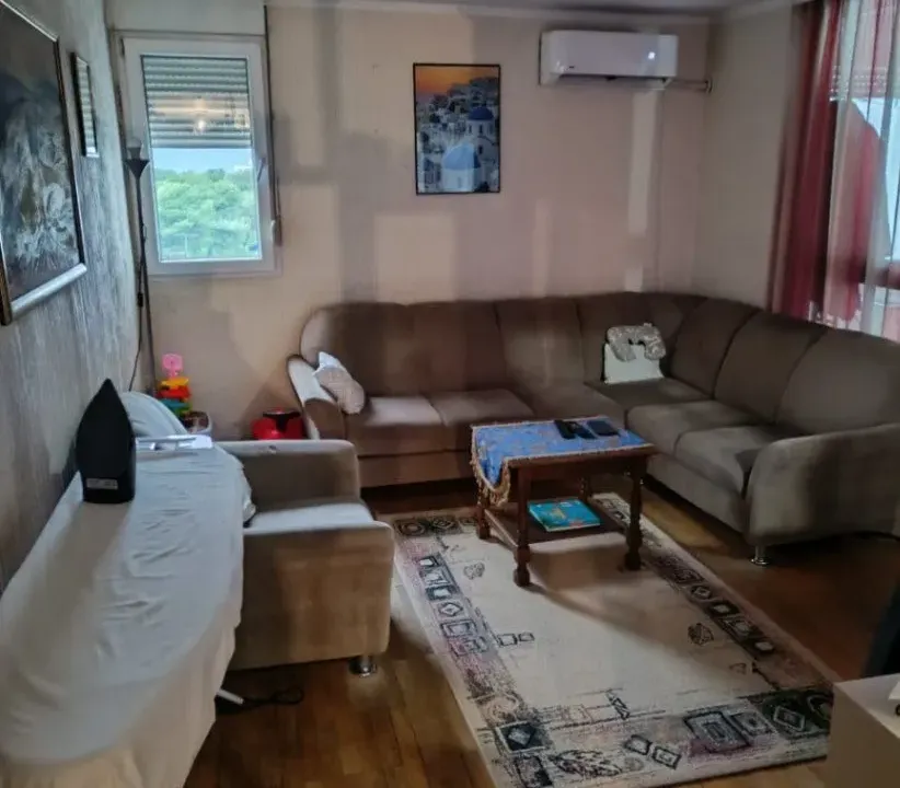 Prodaja, dvosoban stan, 77m², Blok 5, Podgorica