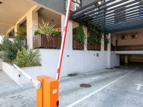 Prodaja, trosoban stan, 95m², Gornja Gorica, Podgorica - image 17