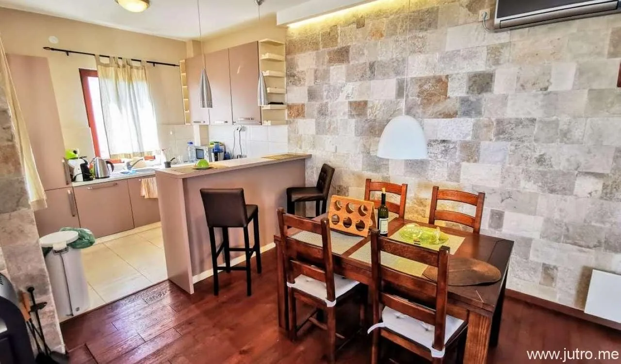 Sale, house, 93m², Rijeka Reževići, Budva