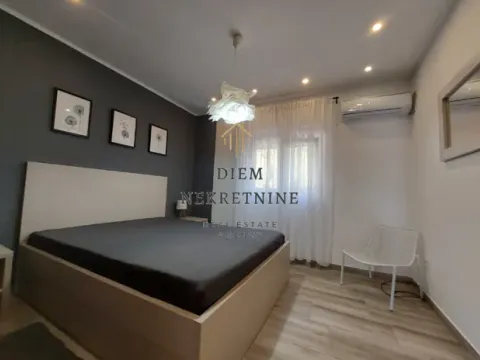 Izdavanje, dvosoban stan, 70m², Dobrota, Kotor - image 8