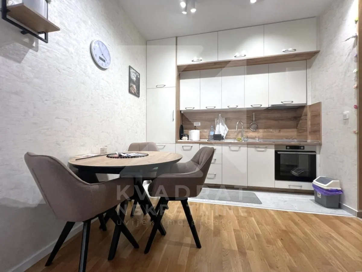 Izdavanje, jednosoban stan, 44m², Tološi, Podgorica