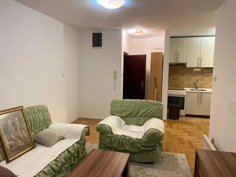 Rent, two bedroom apartment, 60m², 1 maj, Podgorica - image 4