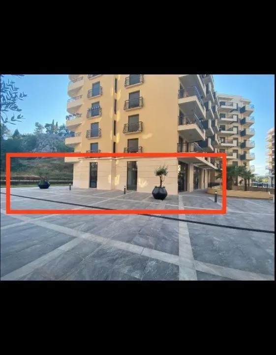 Izdavanje, poslovni prostor, 126m², Ljubović, Podgorica