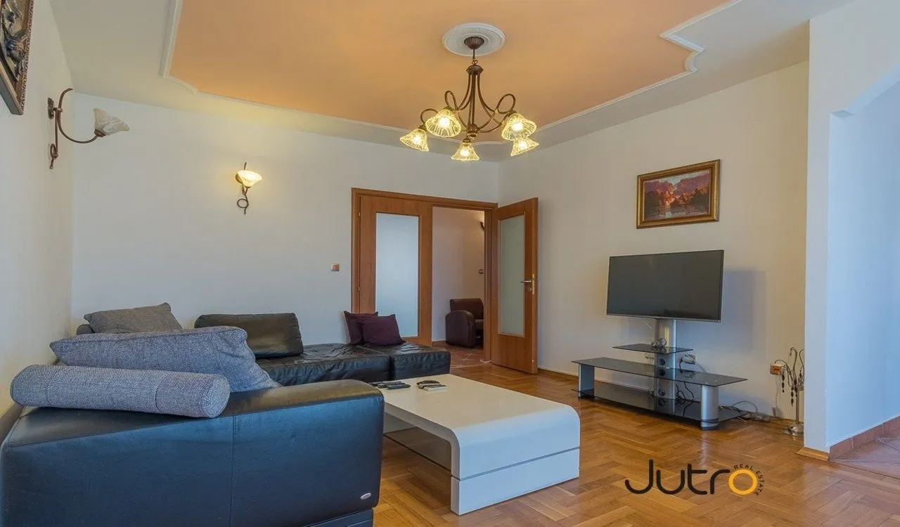 Prodaja, dvosoban stan, 77m², Podgorica, Crna Gora