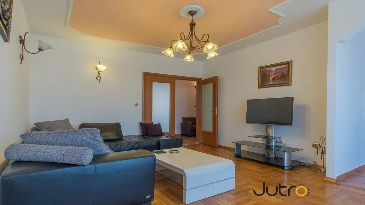 Prodaja, dvosoban stan, 77m², Podgorica, Crna Gora