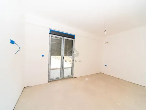 Prodaja, trosoban stan, 104m², Stari Aerodrom, Podgorica - image 8