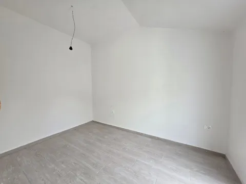 Prodaja, dvosoban stan, 85m², Bečići, Budva - image 10