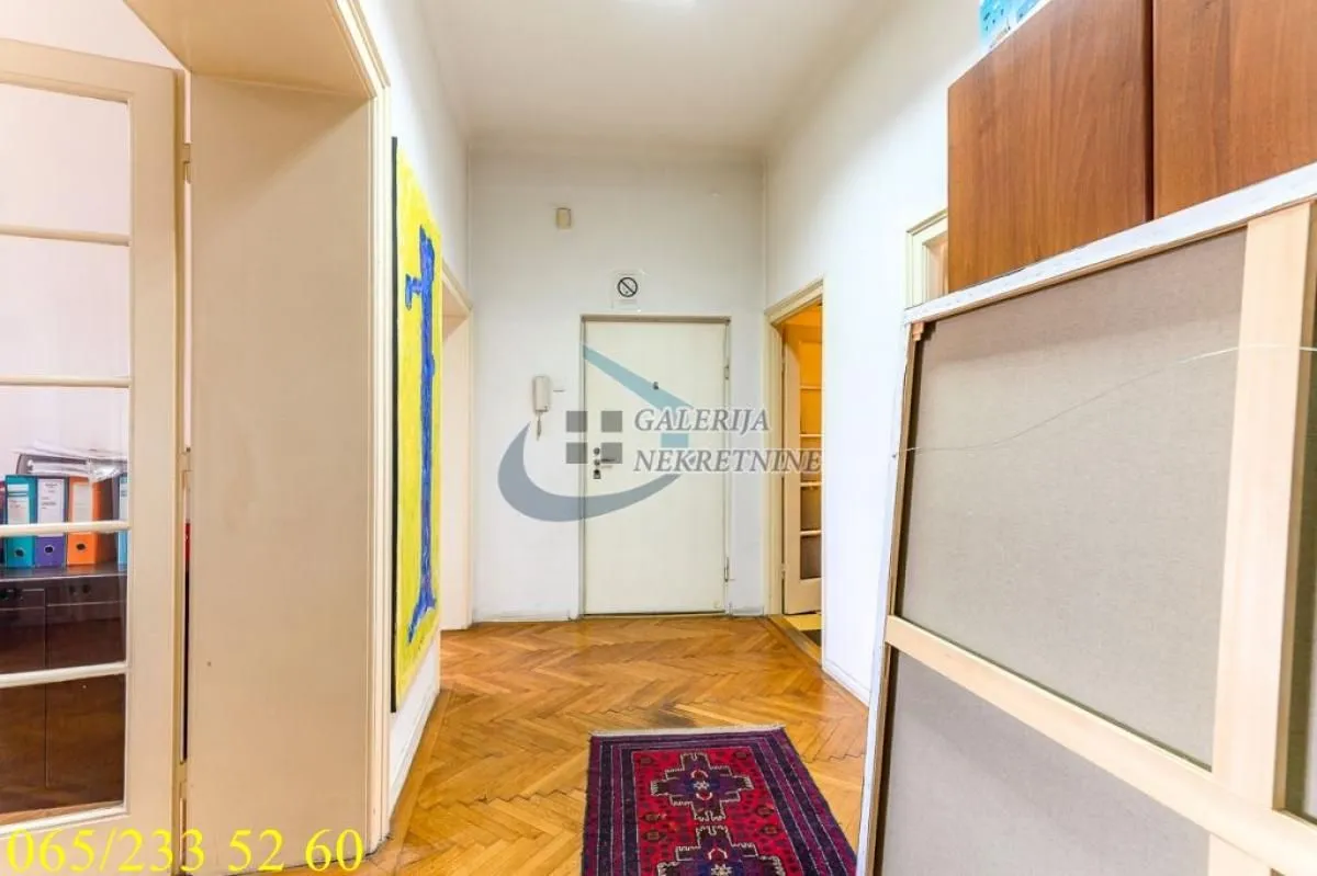 Prodaja, četvorosoban stan, 120m², Stari Grad, Beograd