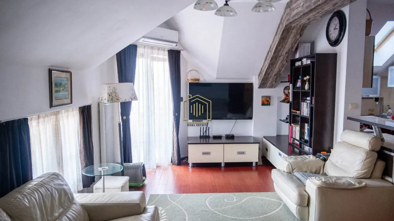 Prodaja, trosoban stan, 87m², Stari Aerodrom, Podgorica