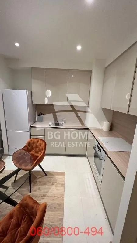 Izdavanje, dvosoban stan, 56m², Savski Venac, Beograd