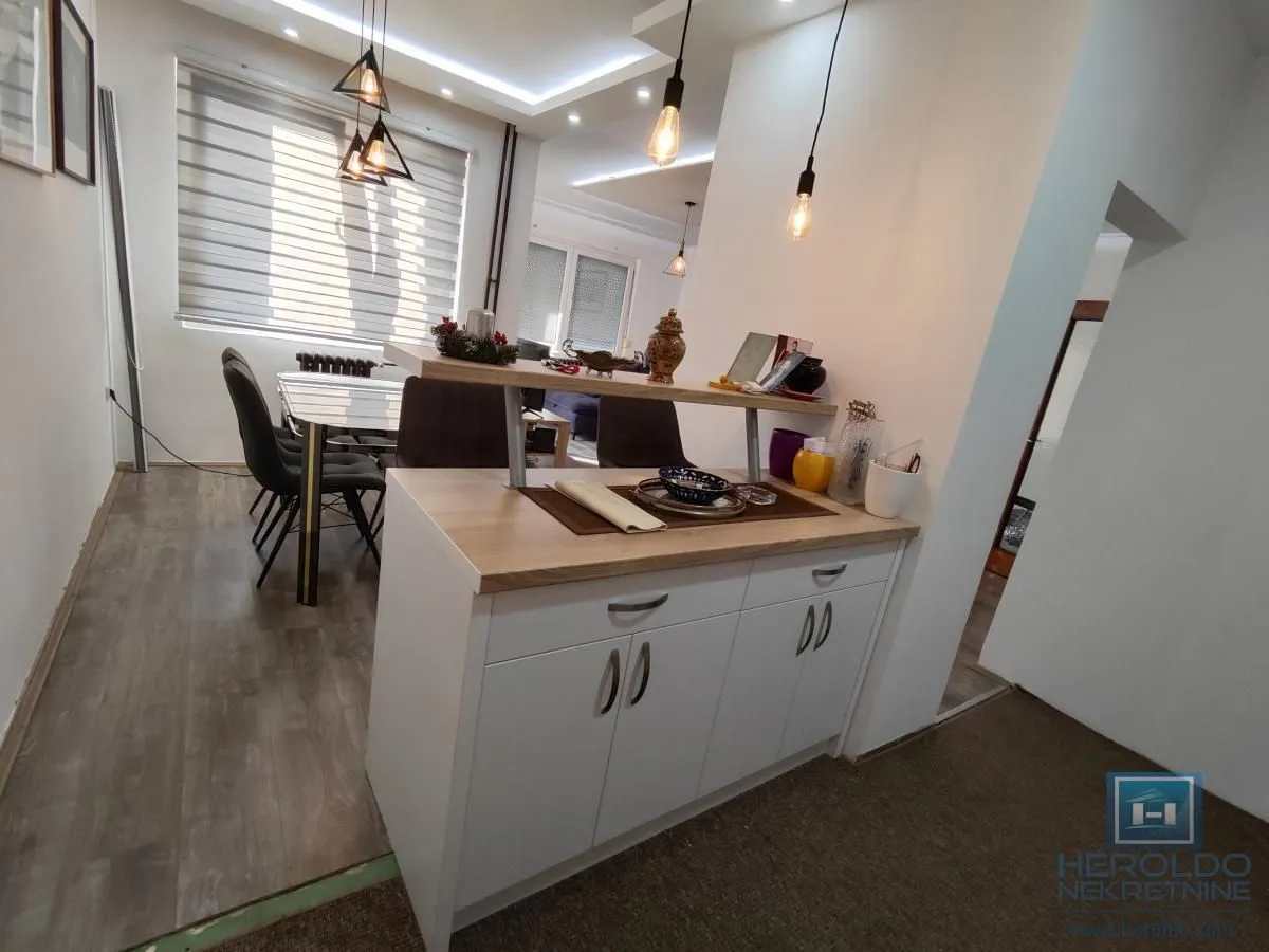 Prodaja, dvosoban stan, 67m², Sarina Medja, Jagodina