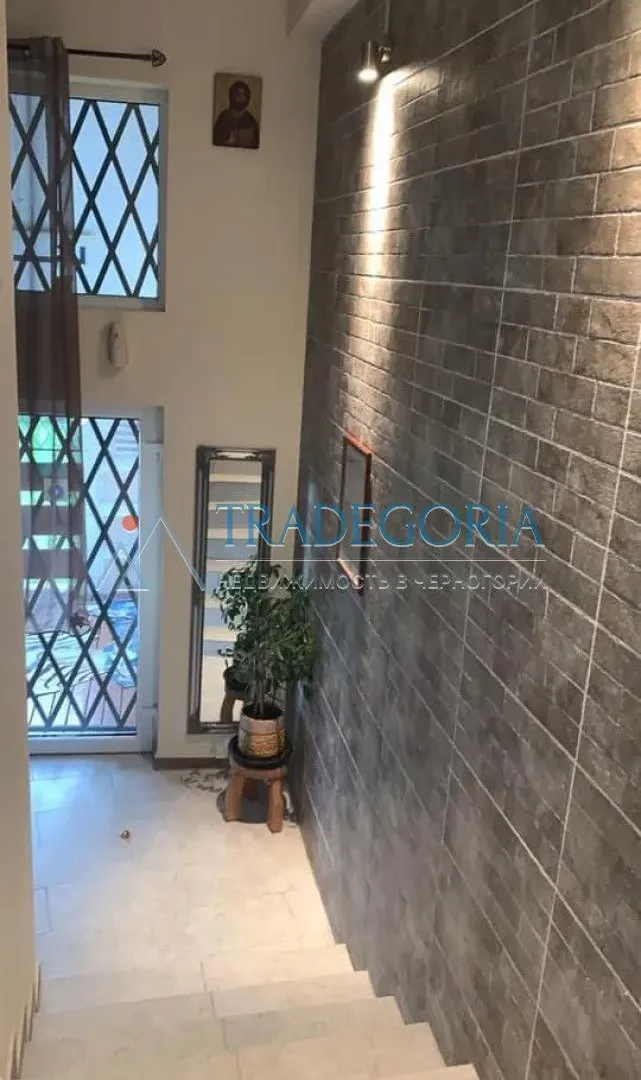 Prodaja, ugostiteljski objekat, 224m², Bečići, Budva