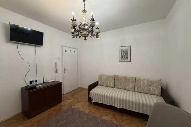 Rent, one bedroom apartment, 20m², Savski Venac, Beograd