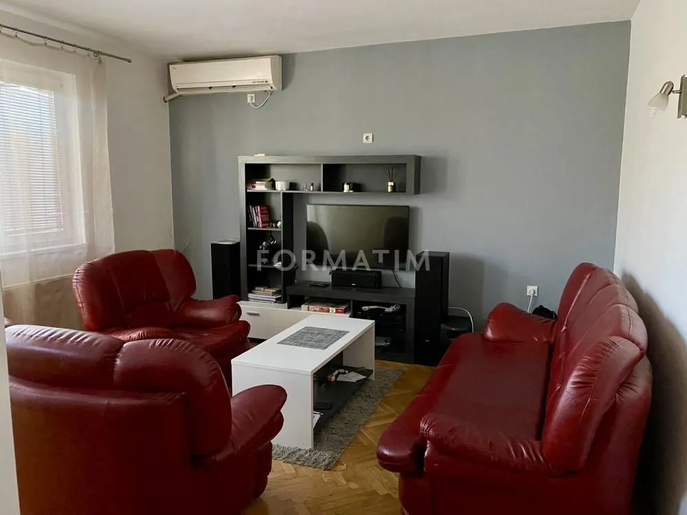 Izdavanje, jednosoban stan, 43m², Krnjaca, Palilula Sve Podlokacije
