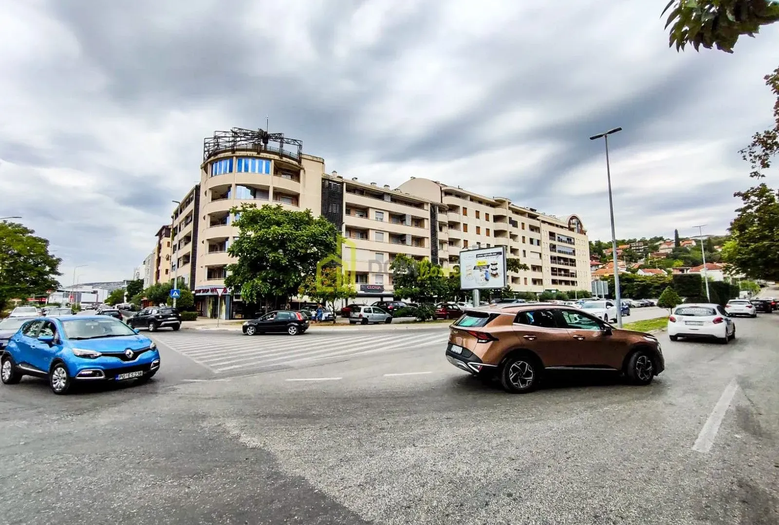 Prodaja, dvosoban stan, 105m², Preko Morače, Podgorica