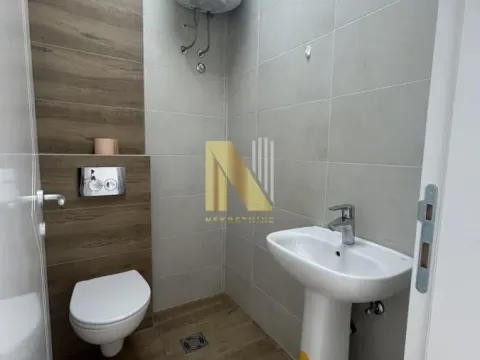 Izdavanje, poslovni prostor, 81m², Bulevar patrijarha Pavla, Novi Sad Sve Podlokacije - image 6