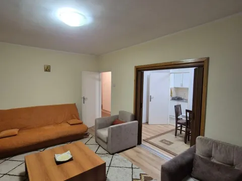 Izdavanje, dvosoban stan, 61m², Novi Beograd Blok 70, Novi Beograd Sve Podlokacije - image 3