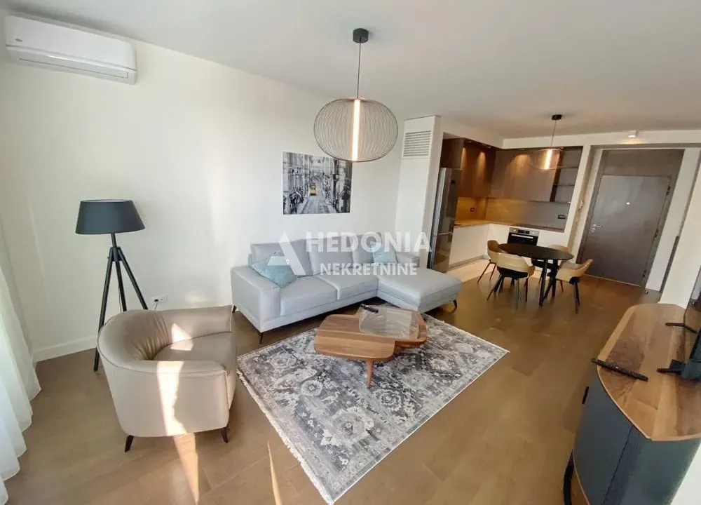 Prodaja, dvosoban stan, 60m², Savski Venac, Beograd