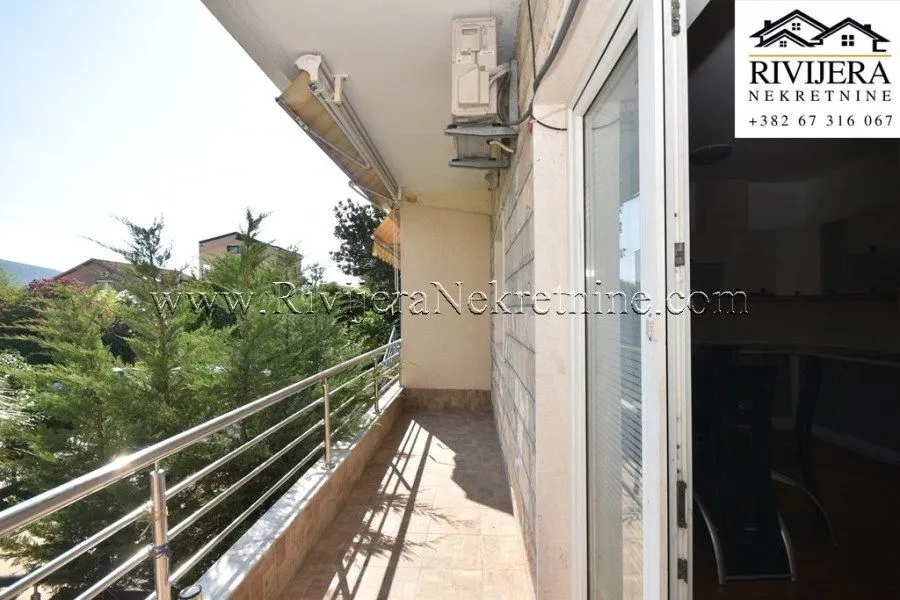 Prodaja, dvosoban stan, 68m², Đenovići, Herceg Novi