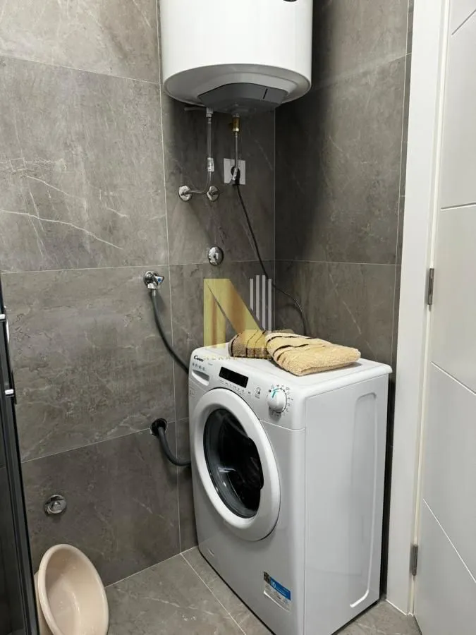 Izdavanje, dvosoban stan, 48m², Bulevar patrijarha Pavla, Novi Sad Sve Podlokacije