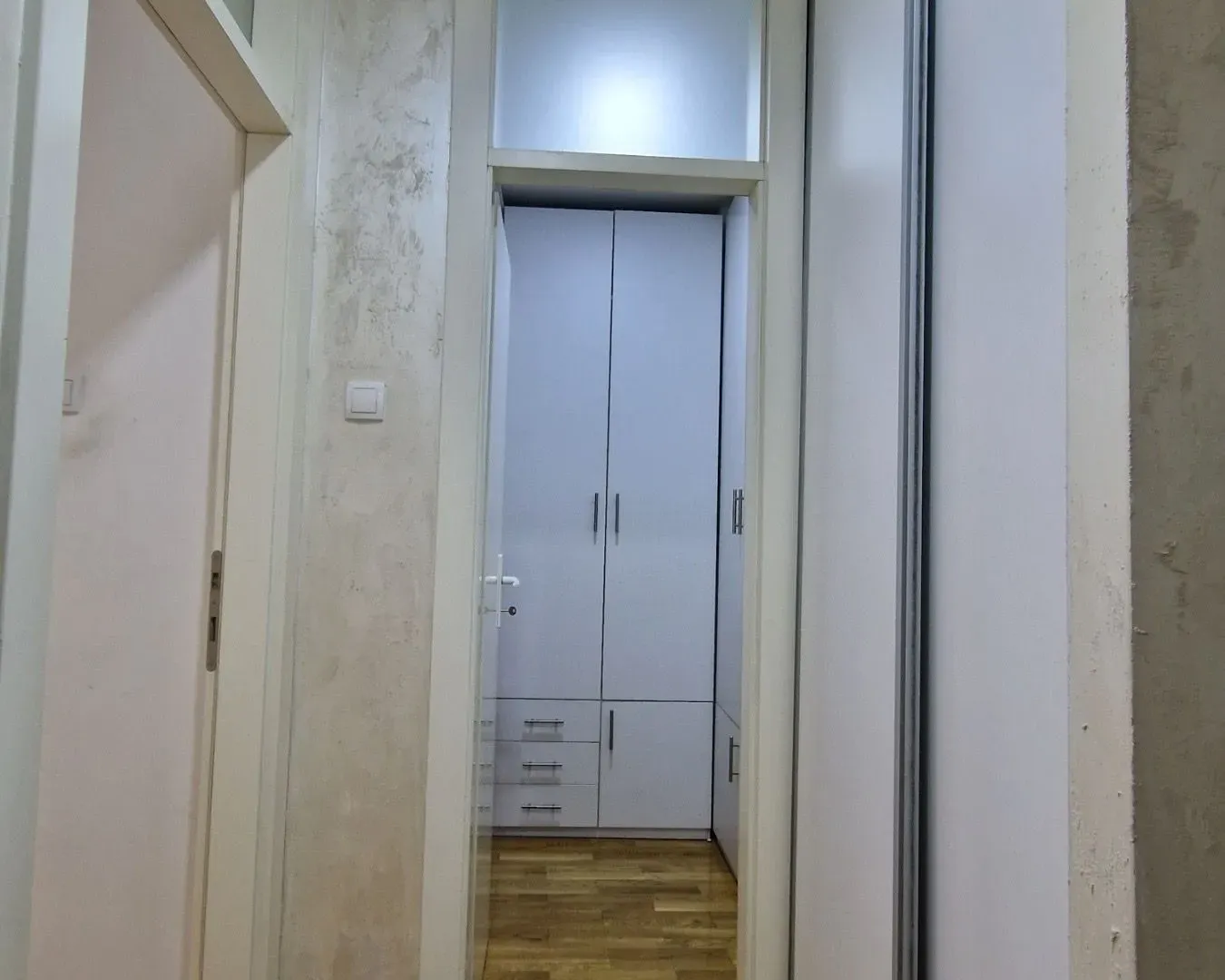 Sale, four bedroom apartment, 102m², Vračar Sve Podlokacije, Beograd