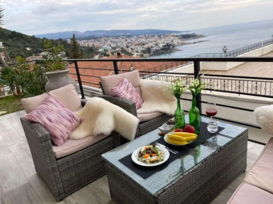 Izdavanje, dvosoban stan, 120m², Dobre Vode, Bar