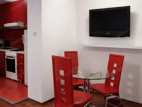 Prodaja, trosoban stan, 67m², Centar, Podgorica - image 4