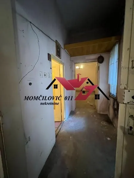 Prodaja, trosoban stan, 62m², Vračar Sve Podlokacije, Beograd