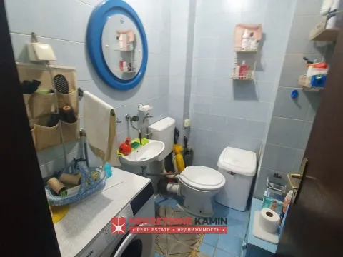 Prodaja, dvosoban stan, 64m², Centar, Bar - image 9