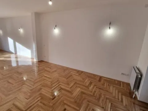 Prodaja, trosoban stan, 129m², Sremska Kamenica, Petrovaradin - image 3