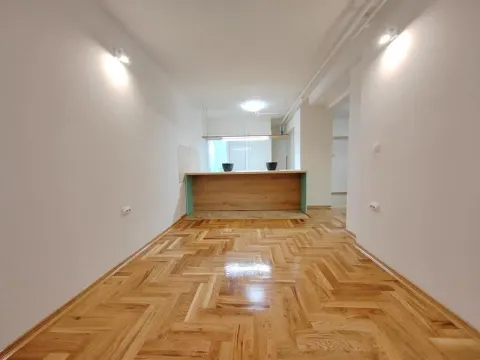 Sale, one bedroom apartment, 37m², Centar, Novi Sad - image 9
