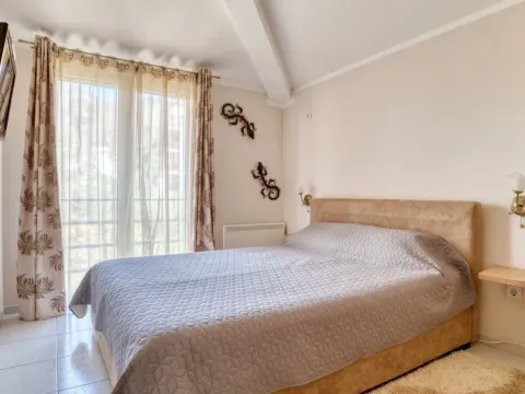 Sale, two bedroom apartment, 75m², Budva, Crna Gora - image 9