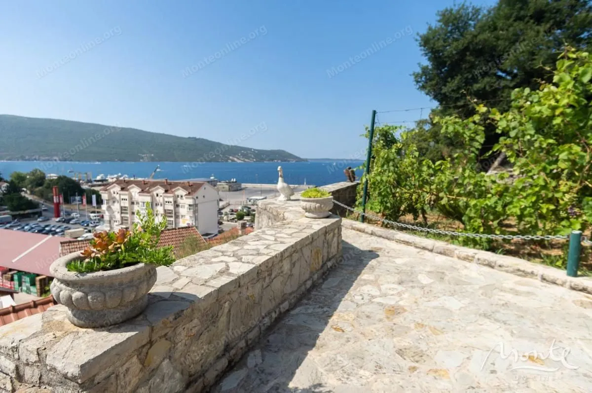 Prodaja, kuća, 64m², Zelenika, Herceg Novi