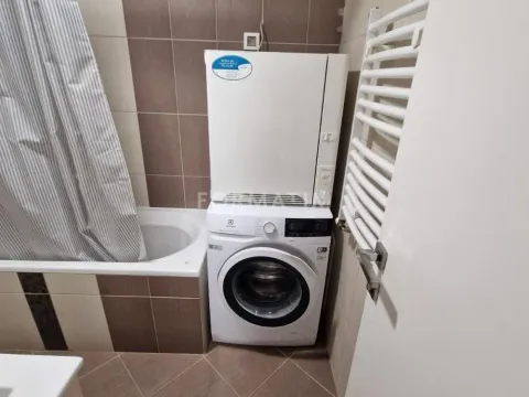 Rent, three bedroom apartment, 60m², Miljakovac, Rakovica - image 10