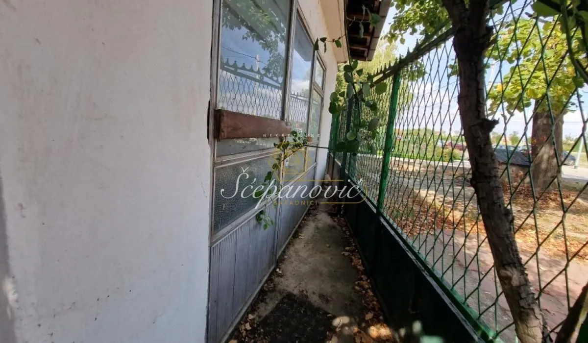 Prodaja, kuća, 396m², Klisa, Novi Sad Sve Podlokacije