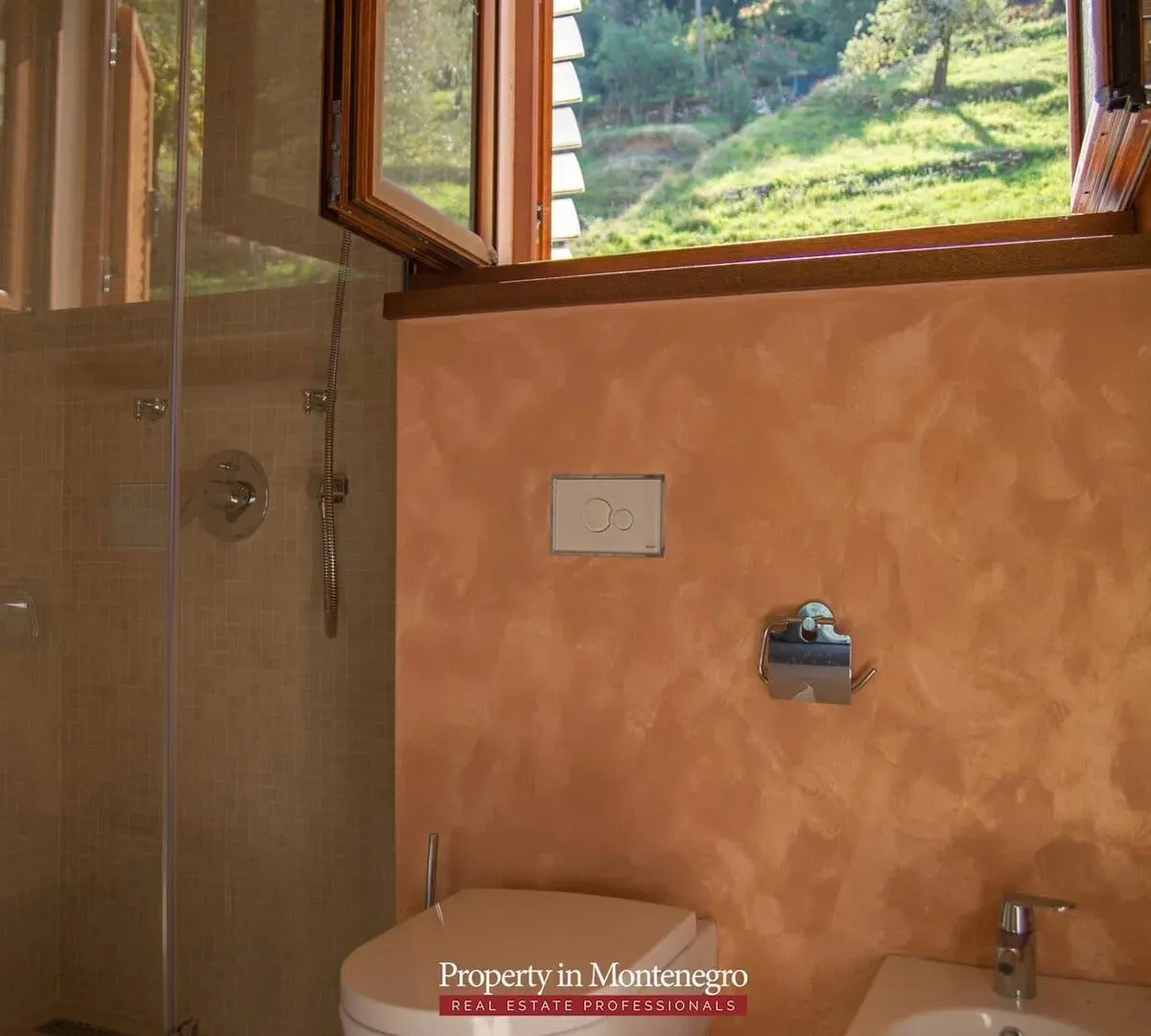 Prodaja, kuća, 585m², Stoliv, Kotor