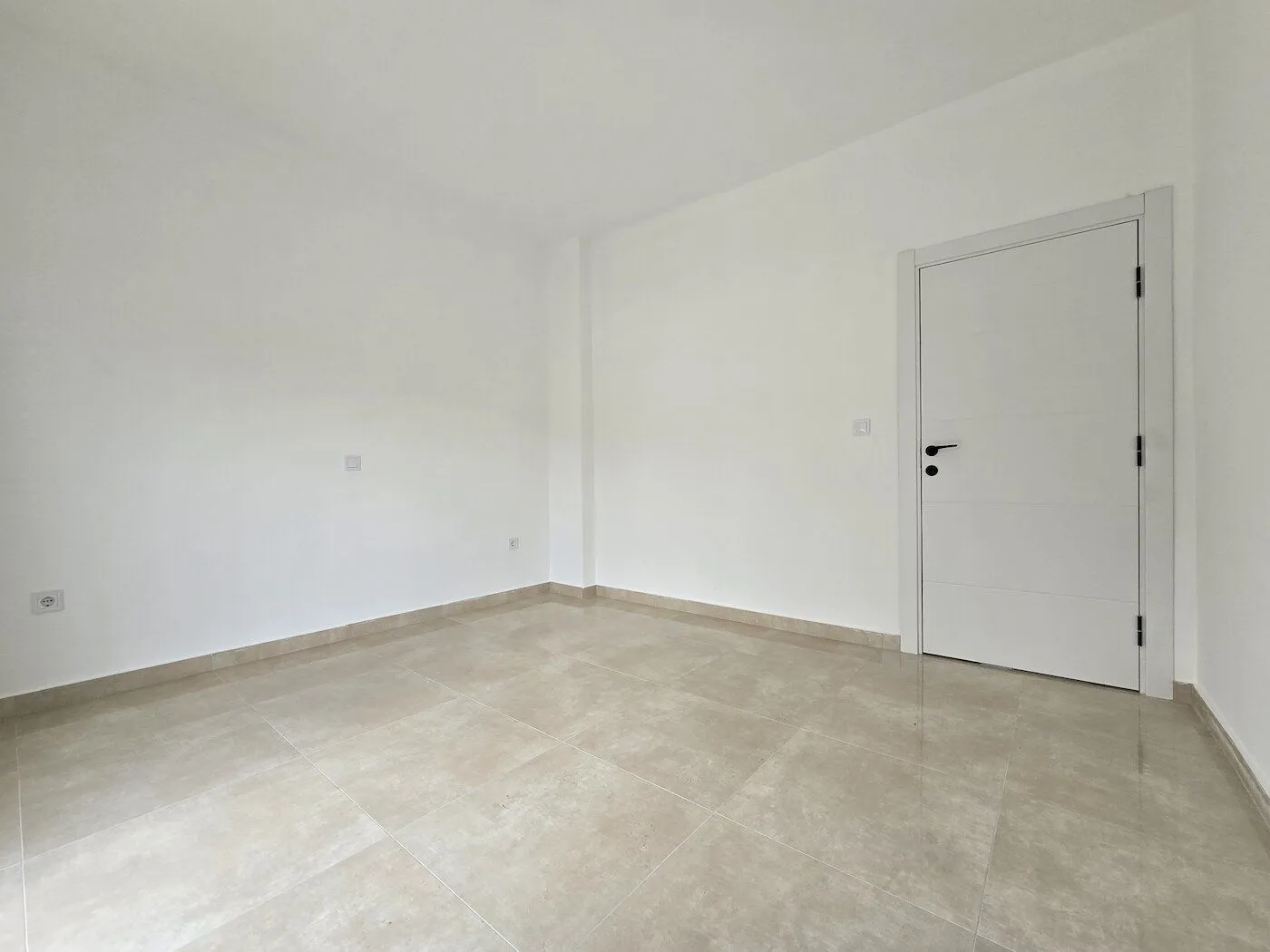 Rent, office space, 337m², Stari Aerodrom, Podgorica