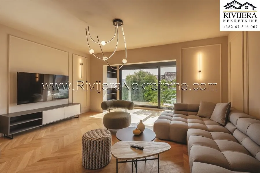 Prodaja, trosoban stan, 152m², Savina, Herceg Novi