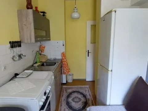 Izdavanje, jednosoban stan, 37m², Rakovica, Beograd - image 4