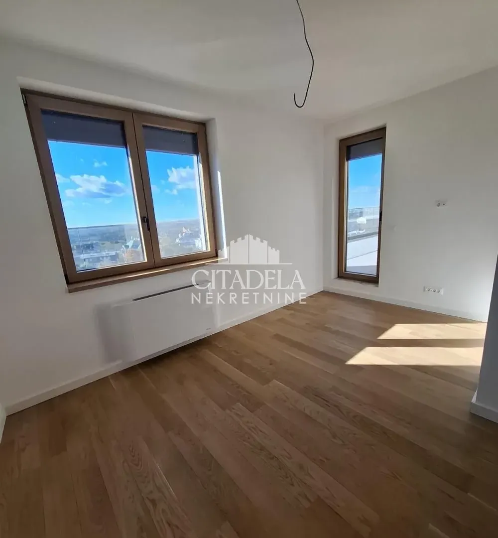 Prodaja, četvorosoban stan, 147m², Čukarica, Beograd