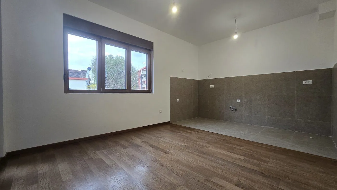 Izdavanje, stan, 90m², Vezirov Most, Podgorica
