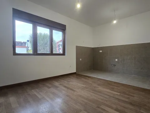 Rent, apartment, 90m², Vezirov Most, Podgorica - image 4