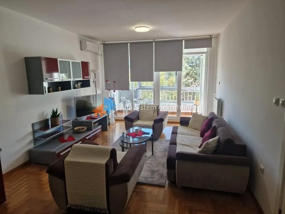 Rent, two bedroom apartment, 66m², Novi Beograd Sve Podlokacije, Beograd