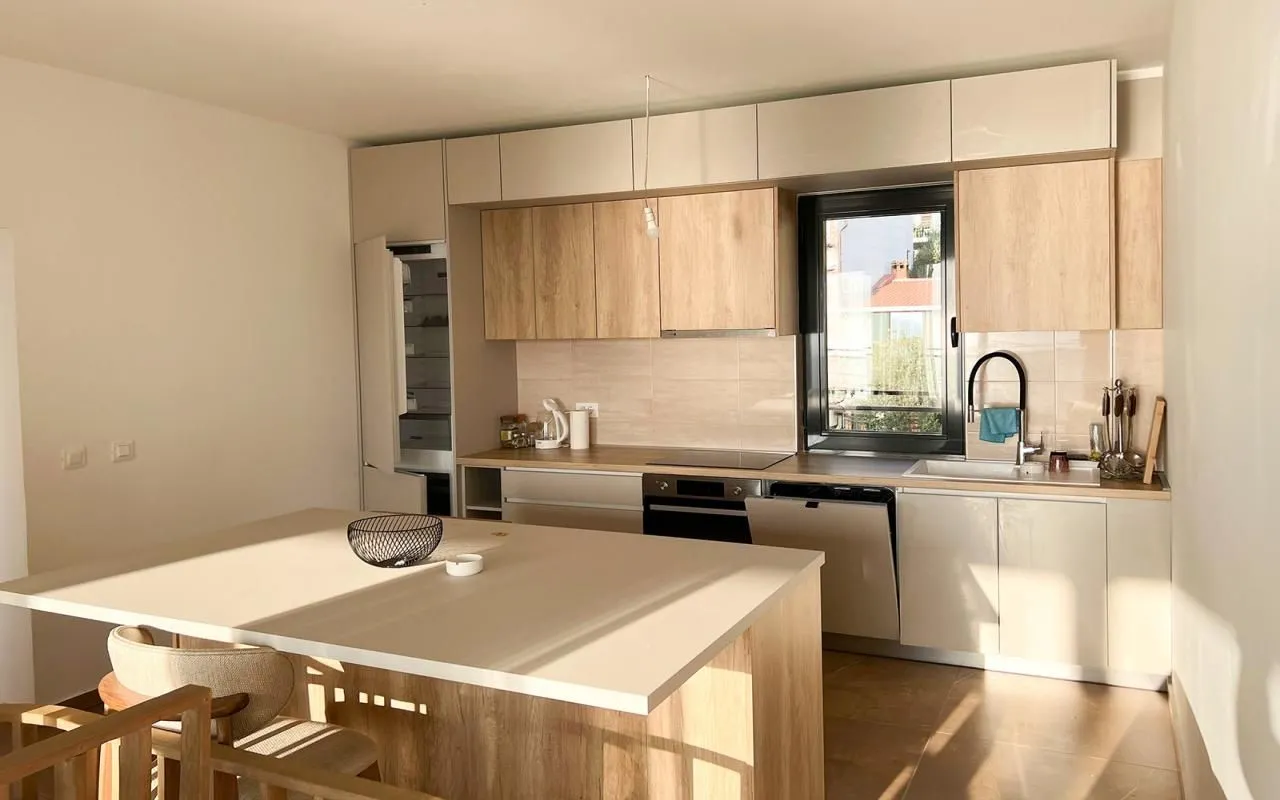 Sale, two bedroom apartment, 141m², Sveti Stefan, Budva