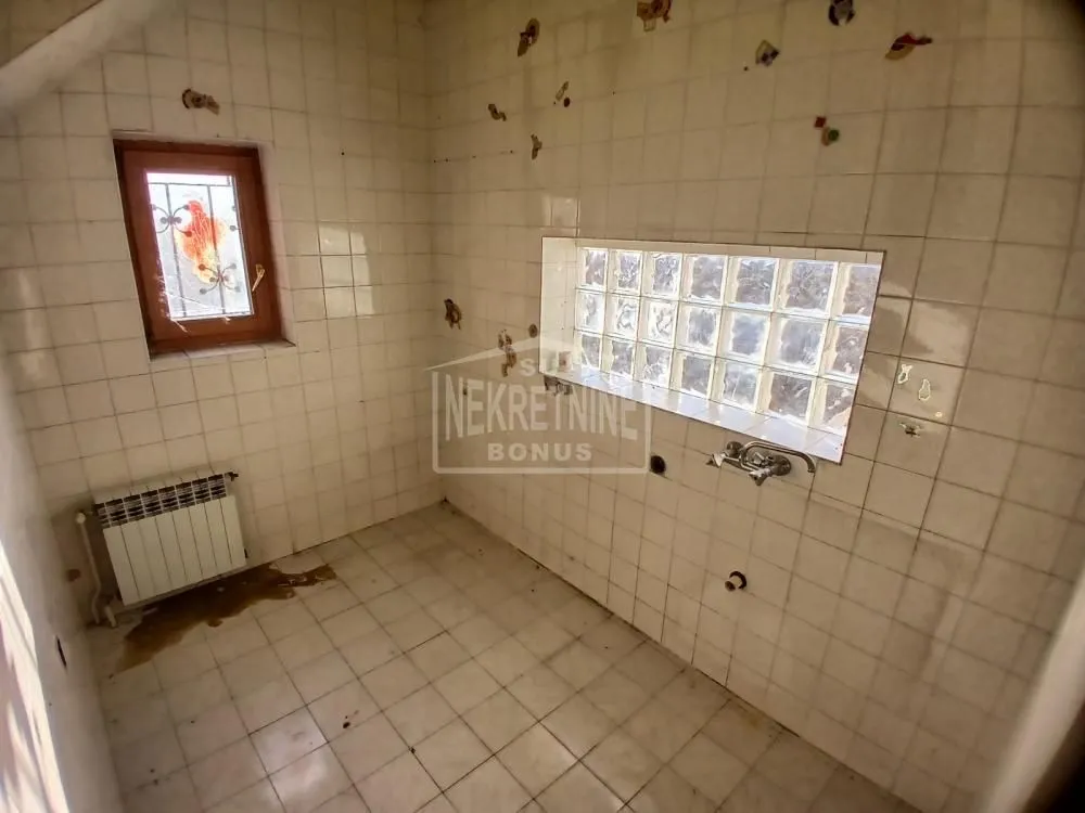Prodaja, kuća, 258m², Mali Radanovac, Subotica