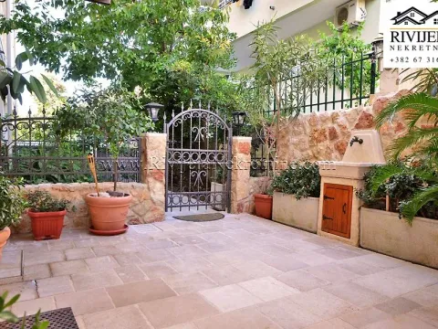 Sale, two bedroom apartment, 138m², Savina, Herceg Novi - image 21