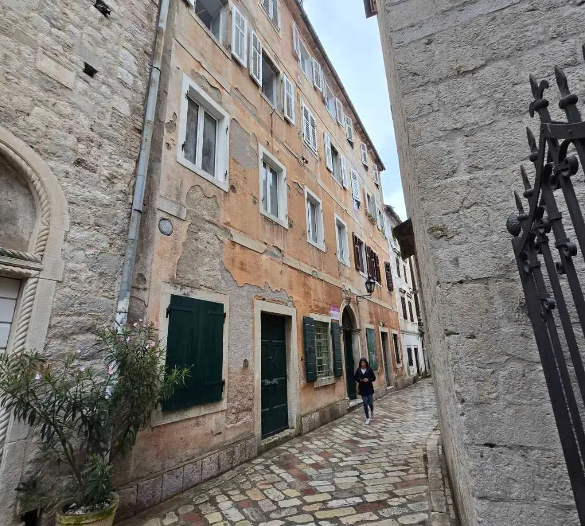 Sale, apartment, 72m², Kotor, Crna Gora