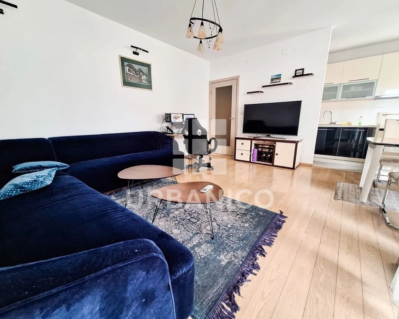 Izdavanje, dvosoban stan, 72m², City Kvart, Podgorica